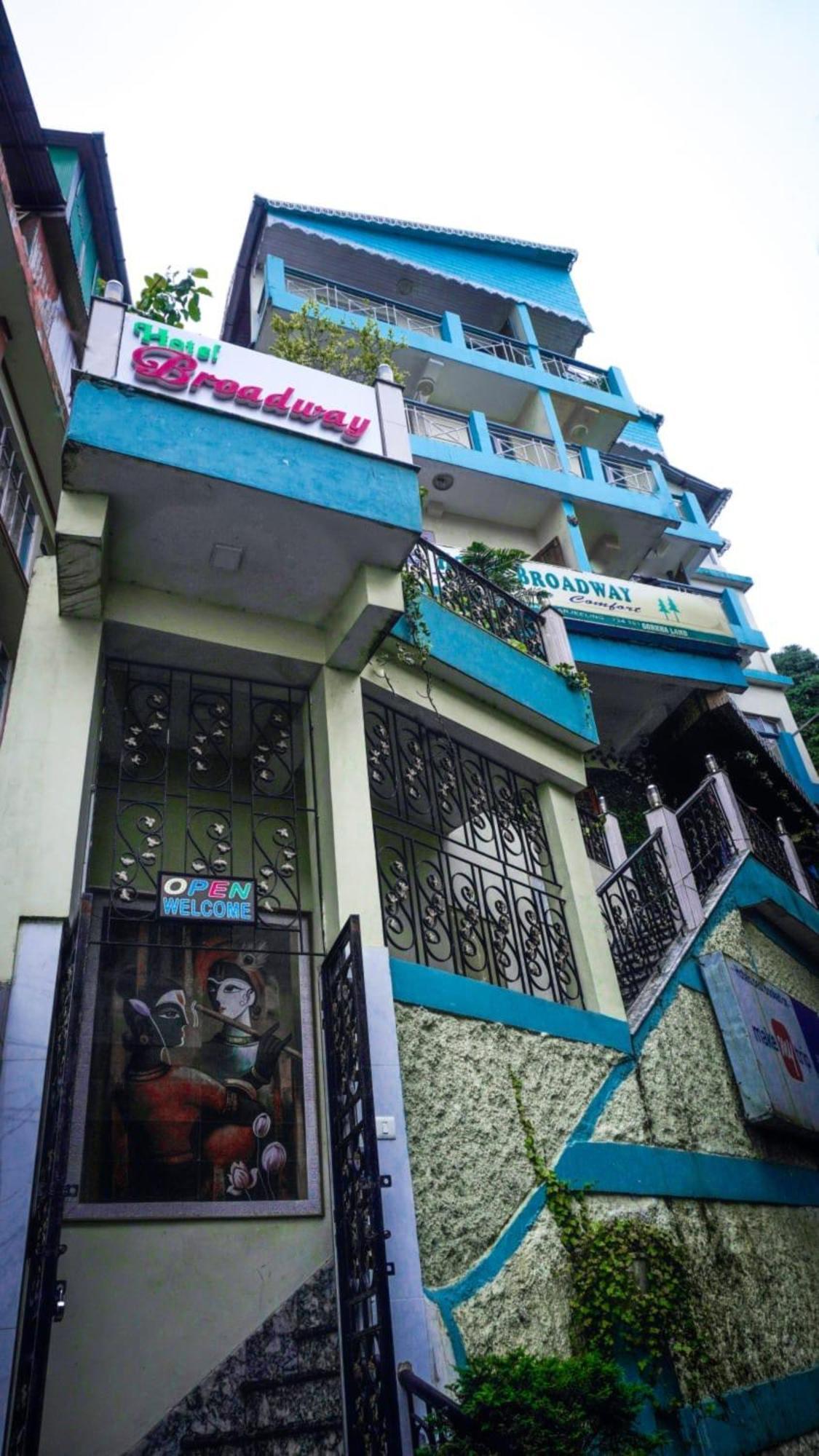 Grg Broadway Mall Road Darjeeling By Royal Collection Hotel Exteriör bild
