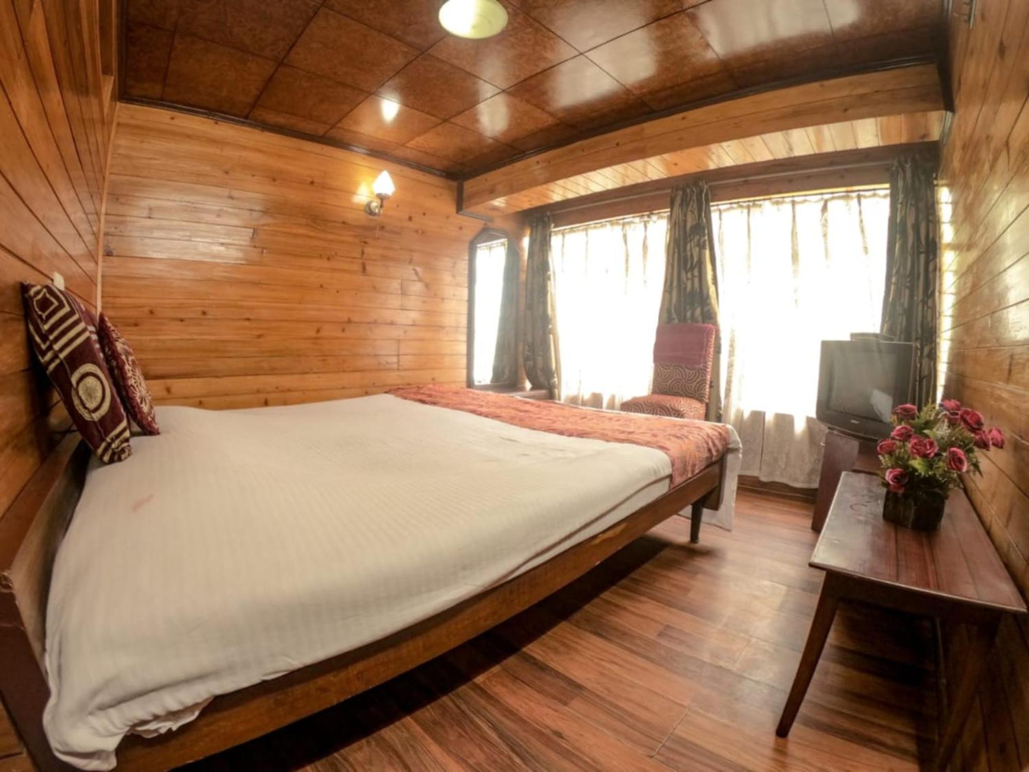 Grg Broadway Mall Road Darjeeling By Royal Collection Hotel Exteriör bild